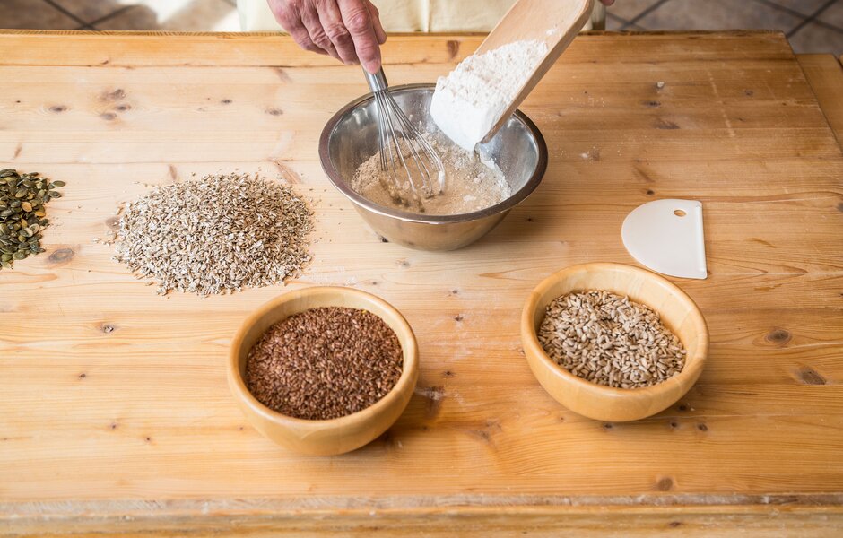SFT_Brotbacken mit Rosa Lanner_(c) www.slowfood (1) | © MarianneDaberer SFT_Brotbacken mit Rosa Lanner_(c) www.slowfood (1) | © MarianneDaberer